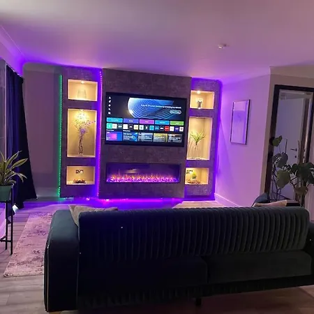 The Exclusive Jacuzzi Apartment Birmingham
